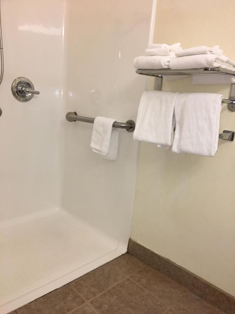 Queen Room with Two Queen Beds - Disability Access/Non-Smoking interior